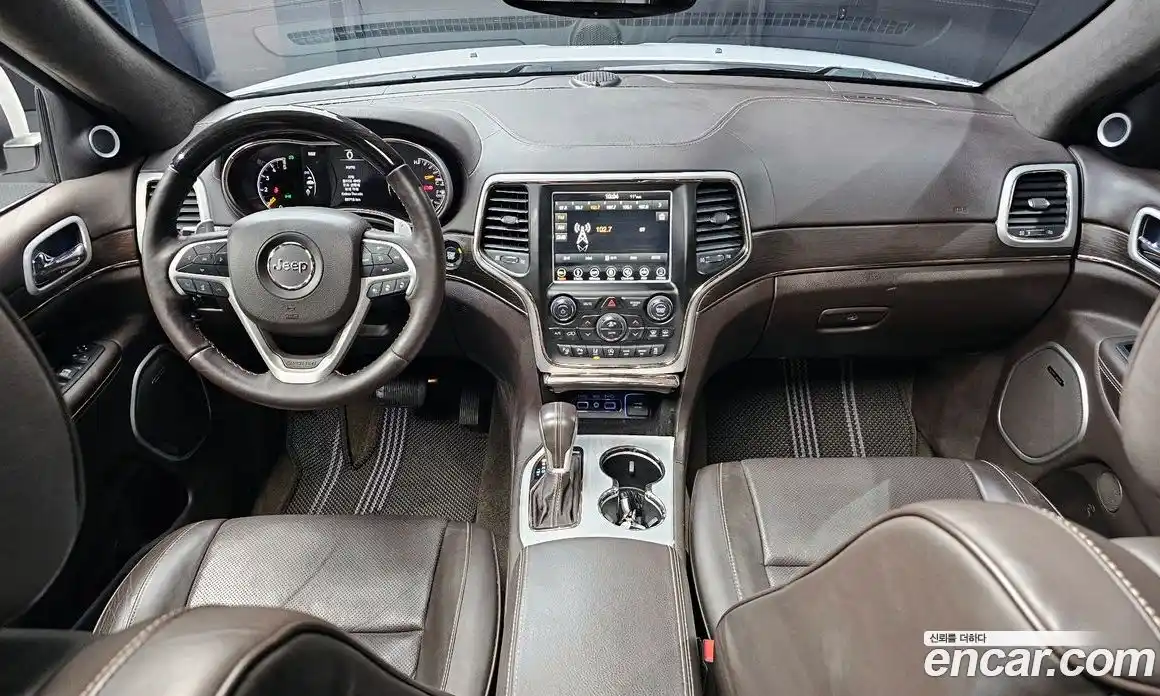 Jeep Cherokee 2018 3.0 Автомат в Москве № 232573, фото 7