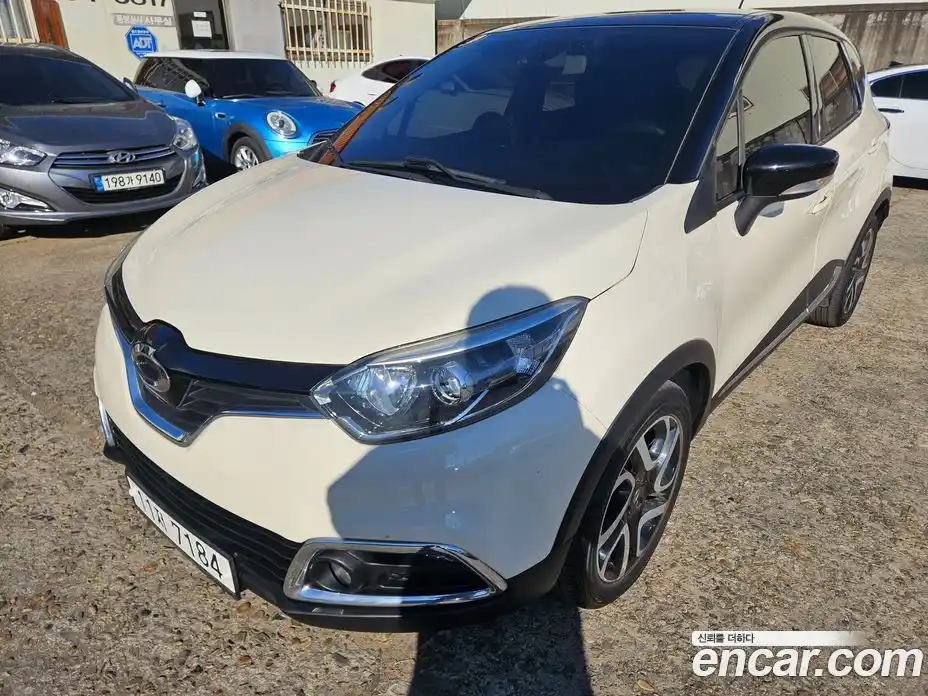 Renault QM3 2015 1.5 Автомат в Москве № 244863, фото 1