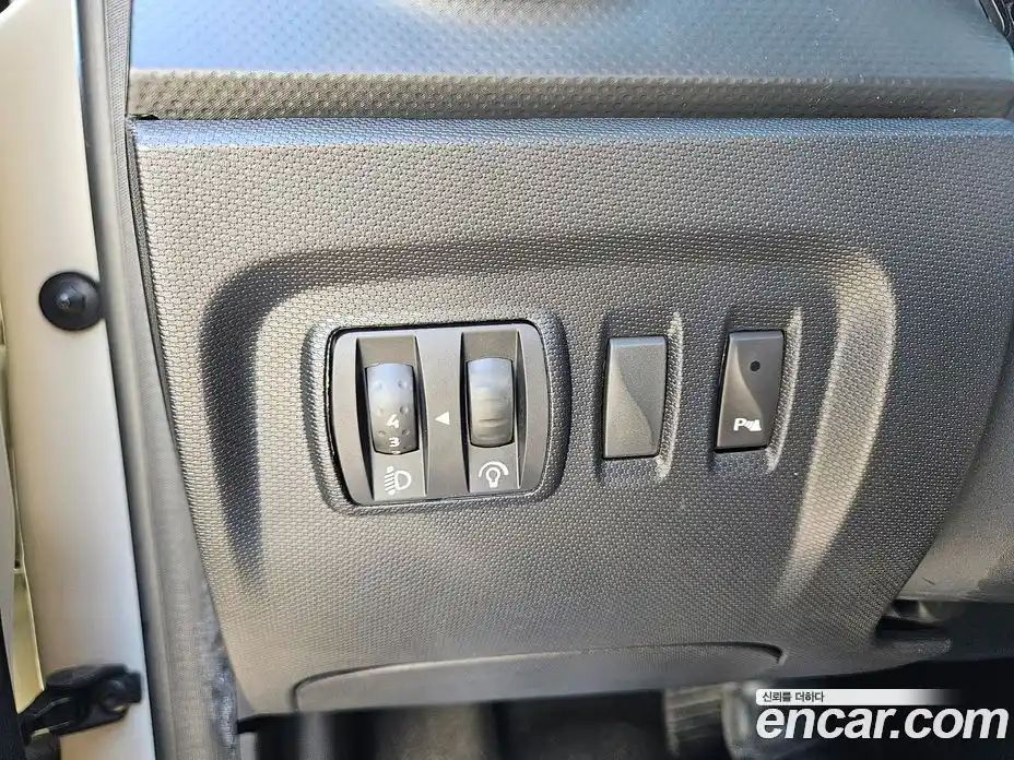 Renault QM3 2015 1.5 Автомат в Москве № 244863, фото 15