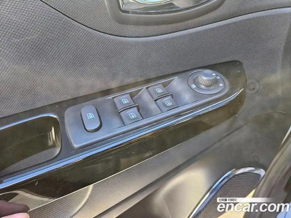 Renault QM3 2015 1.5 Автомат в Москве № 244863, фото 16