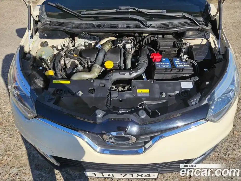 Renault QM3 2015 1.5 Автомат в Москве № 244863, фото 7