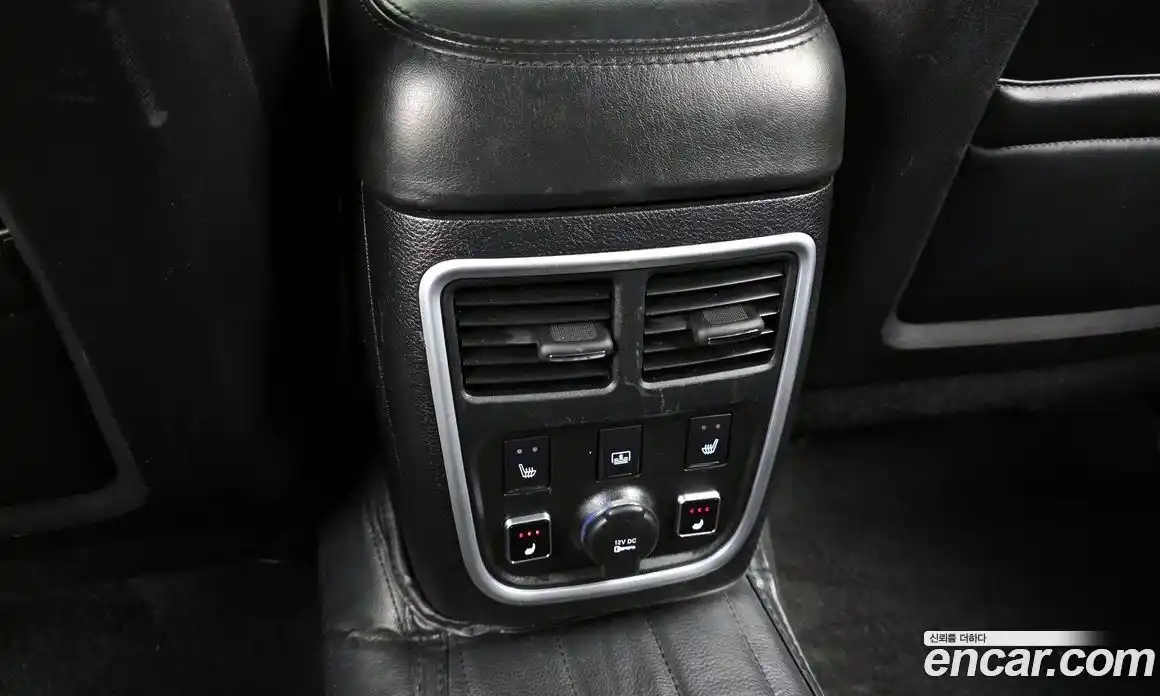 Chrysler 300C 2014 3.0 Автомат в Москве № 248940, фото 19