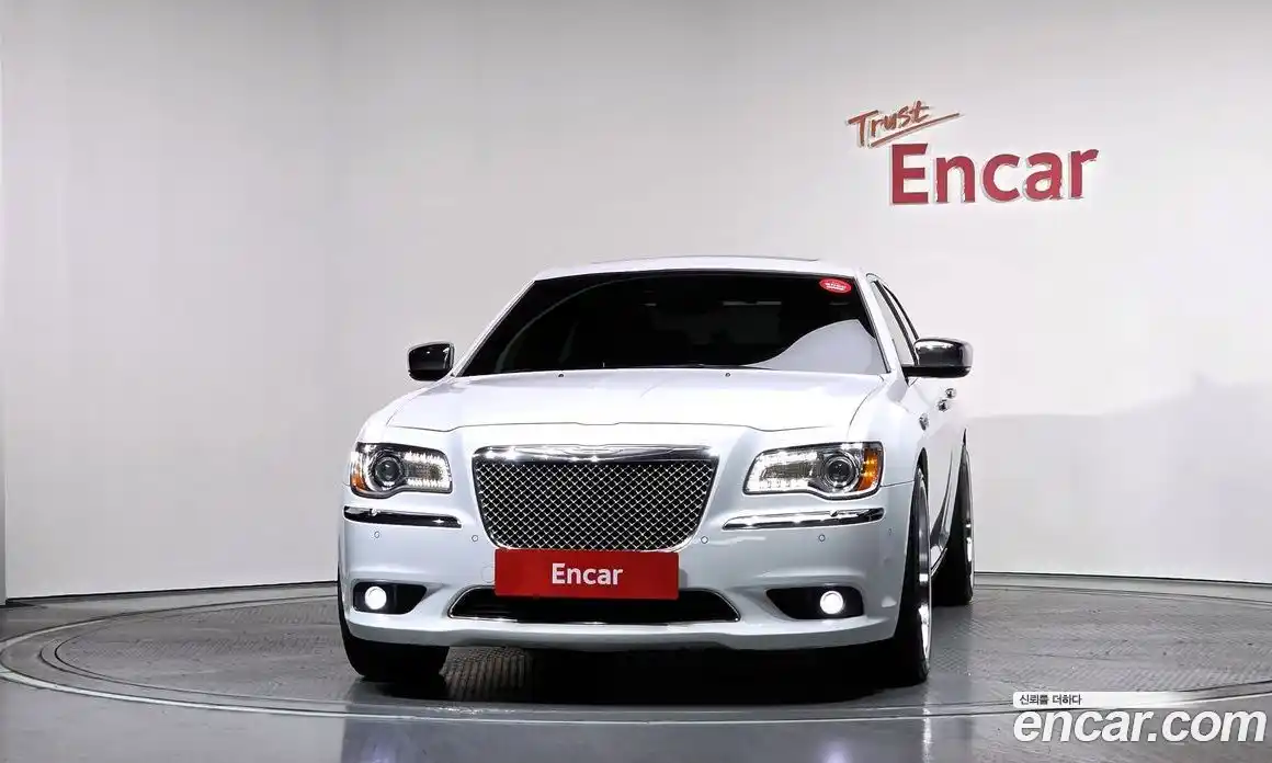 Chrysler 300C 2014 3.0 Автомат в Москве № 248940, фото 3