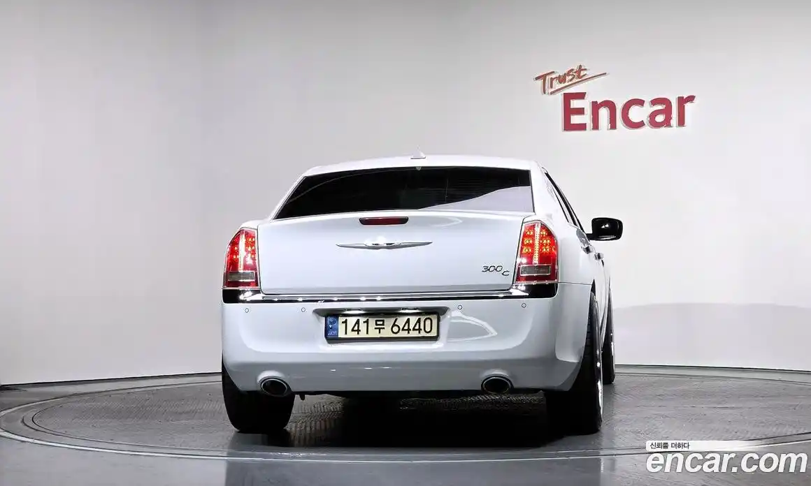 Chrysler 300C 2014 3.0 Автомат в Москве № 248940, фото 4