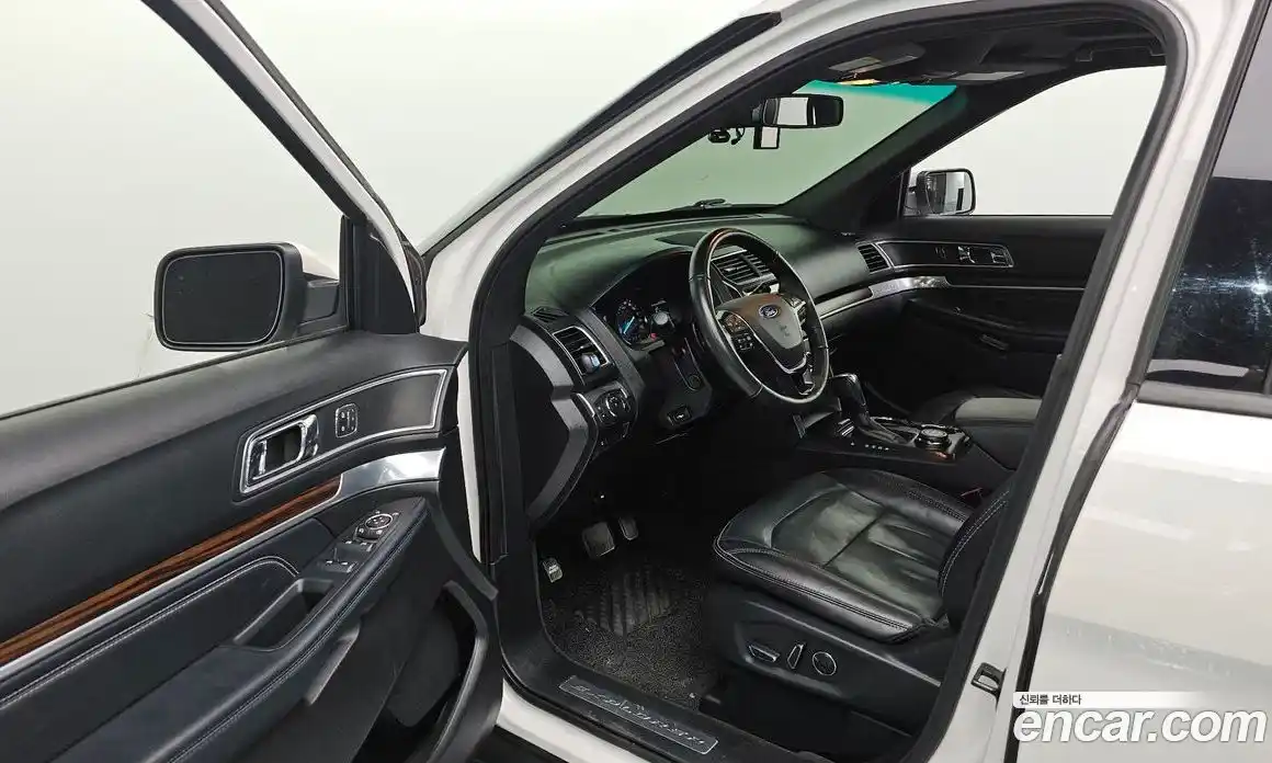 Ford Explorer 2017 2.3 Автомат в Москве № 255564, фото 15