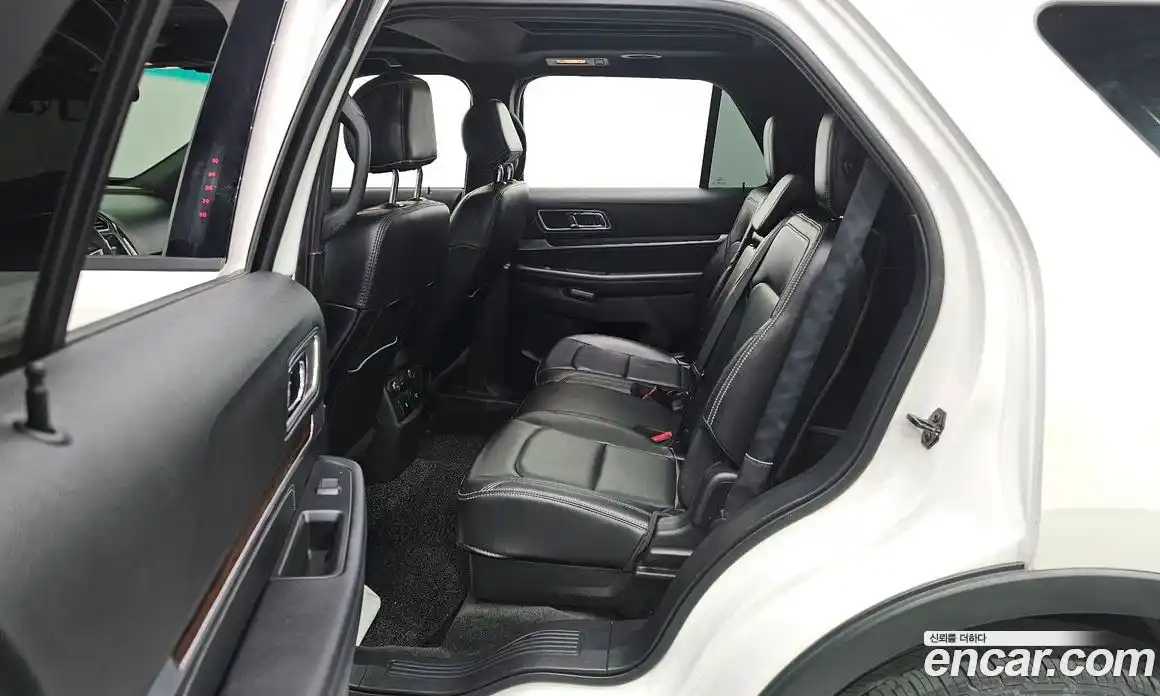 Ford Explorer 2017 2.3 Автомат в Москве № 255564, фото 17