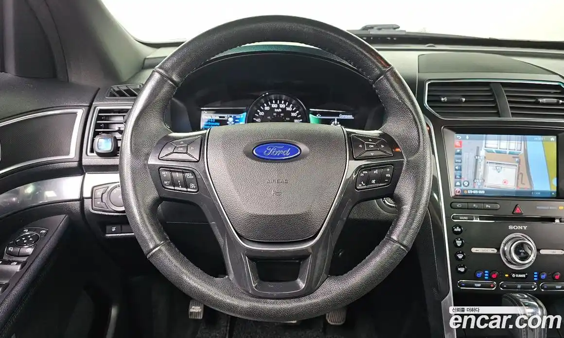 Ford Explorer 2017 2.3 Автомат в Москве № 255564, фото 18