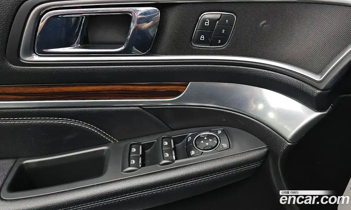 Ford Explorer 2017 2.3 Автомат в Москве № 255564, фото 5