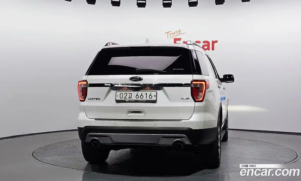 Ford Explorer 2017 2.3 Автомат в Москве № 255564, фото 10