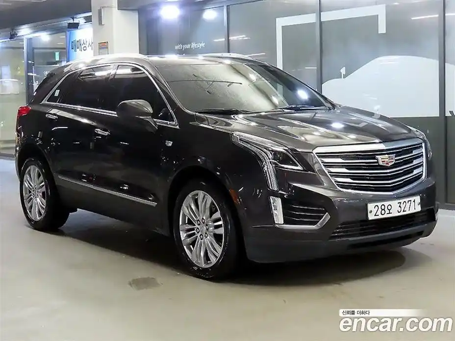 Cadillac XT5 2017 3.6 Автомат в Москве № 256569, фото 1