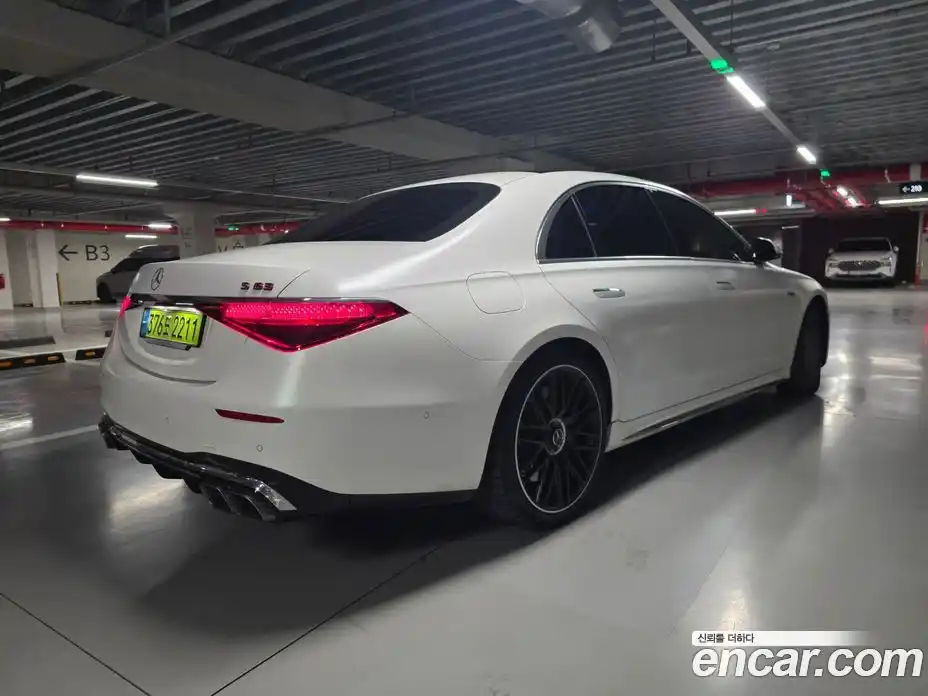 Mercedes-Benz S-Class 2024 4.0 Автомат в Москве № 262176, фото 4