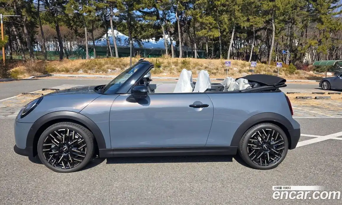 Mini Cooper Convertible 2025 2.0 Автомат в Москве № 271705, фото 13