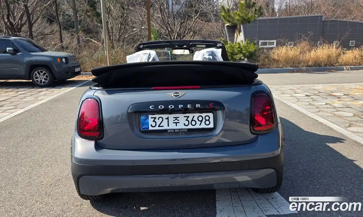 Mini Cooper Convertible 2025 2.0 Автомат в Москве № 271705, фото 4