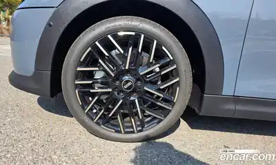 Mini Cooper Convertible 2025 2.0 Автомат в Москве № 271705, миниатюра 5