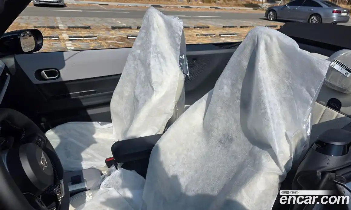 Mini Cooper Convertible 2025 2.0 Автомат в Москве № 271705, фото 7