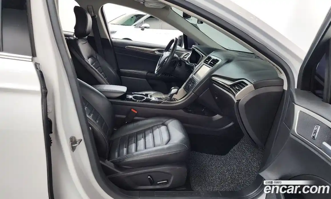 Ford Fusion 2013 2.0 Автомат в Москве № 273440, фото 11