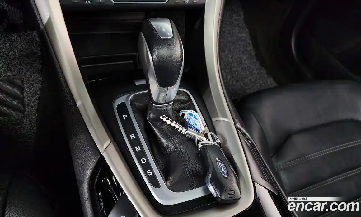 Ford Fusion 2013 2.0 Автомат в Москве № 273440, фото 9