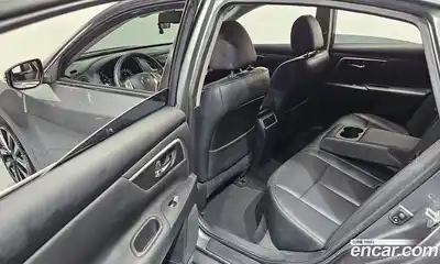 Nissan Altima 2018 2.5 Автомат в Москве № 285030, миниатюра 4