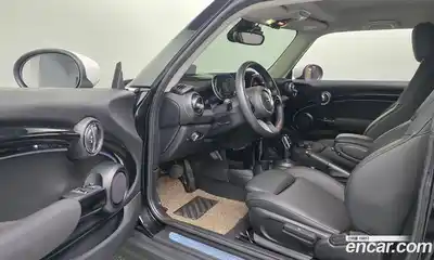 Mini Cooper 2023 1.5 Автомат в Москве № 299418, миниатюра 12