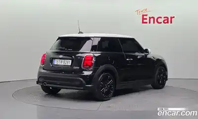 Mini Cooper 2023 1.5 Автомат в Москве № 299418, миниатюра 2