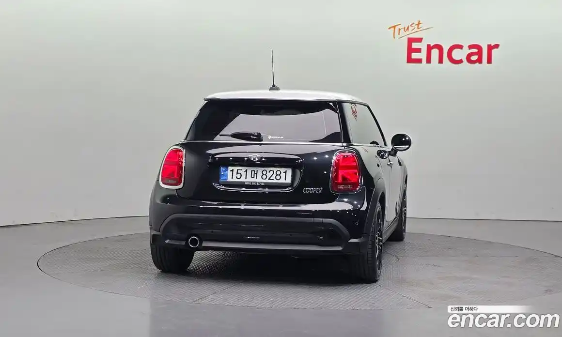 Mini Cooper 2023 1.5 Автомат в Москве № 299418, фото 4