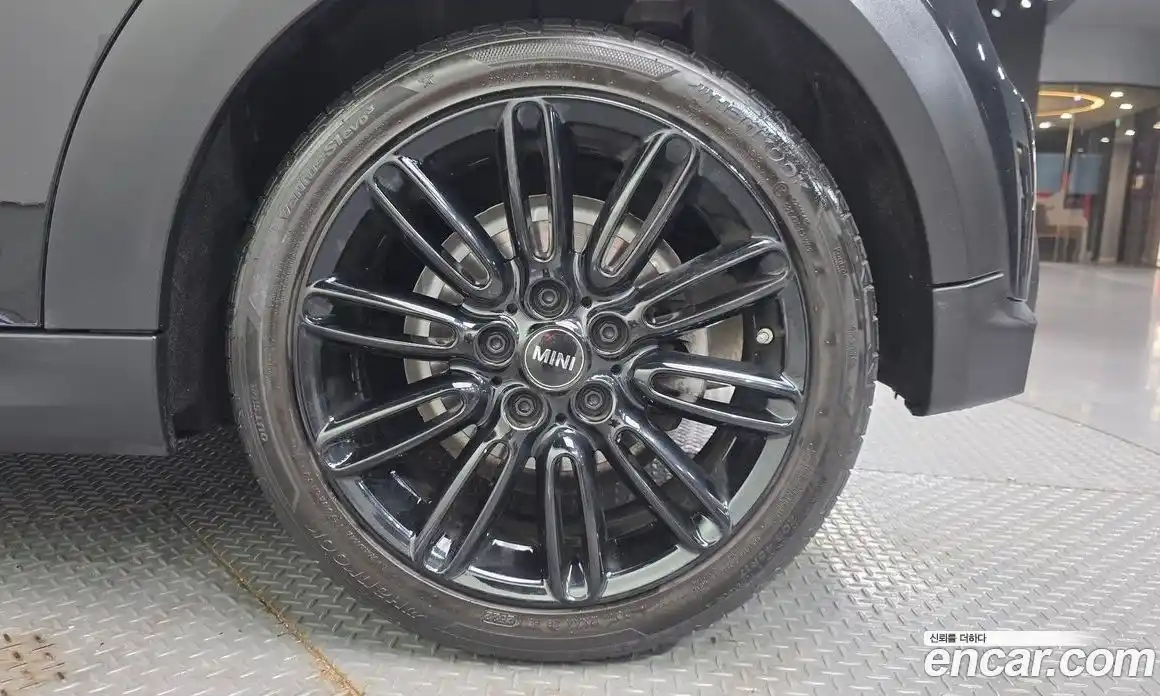 Mini Cooper 2023 1.5 Автомат в Москве № 299418, фото 5