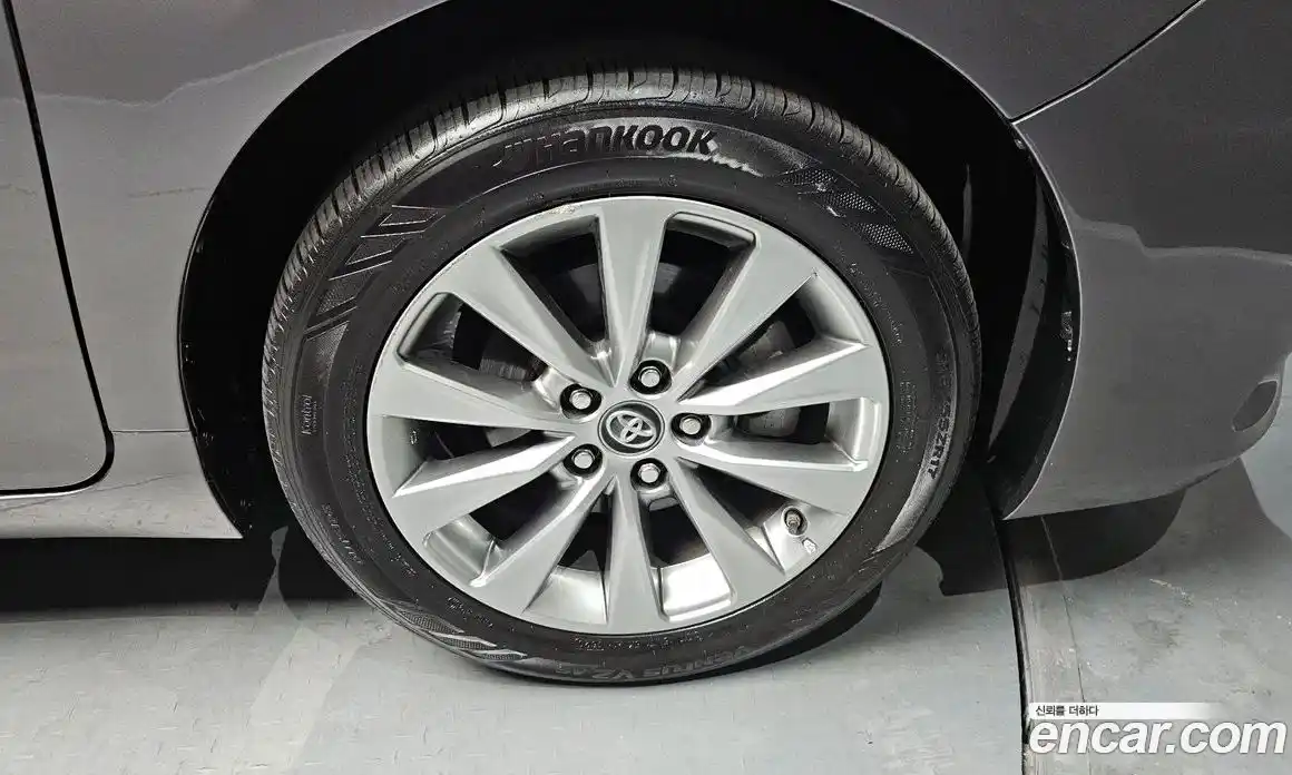 Toyota Camry 2017 2.5 Автомат в Москве № 302501, фото 18