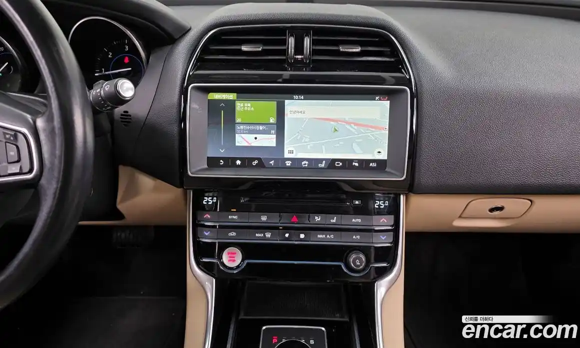 Jaguar XE 2017 2.0 Автомат в Москве № 305053, фото 18