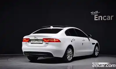 Jaguar XE 2017 2.0 Автомат в Москве № 305053, миниатюра 2