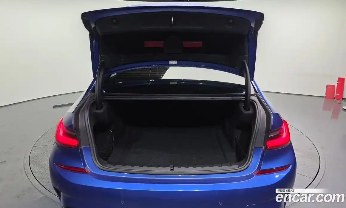 BMW 3-Series 2020 2.0 Автомат в Москве № 306731, фото 3