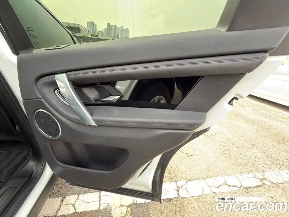 Land Rover Discovery Sport 2020 2.0 Автомат в Москве № 316445, фото 16