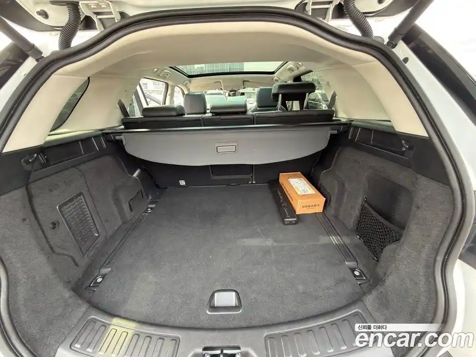 Land Rover Discovery Sport 2020 2.0 Автомат в Москве № 316445, фото 8