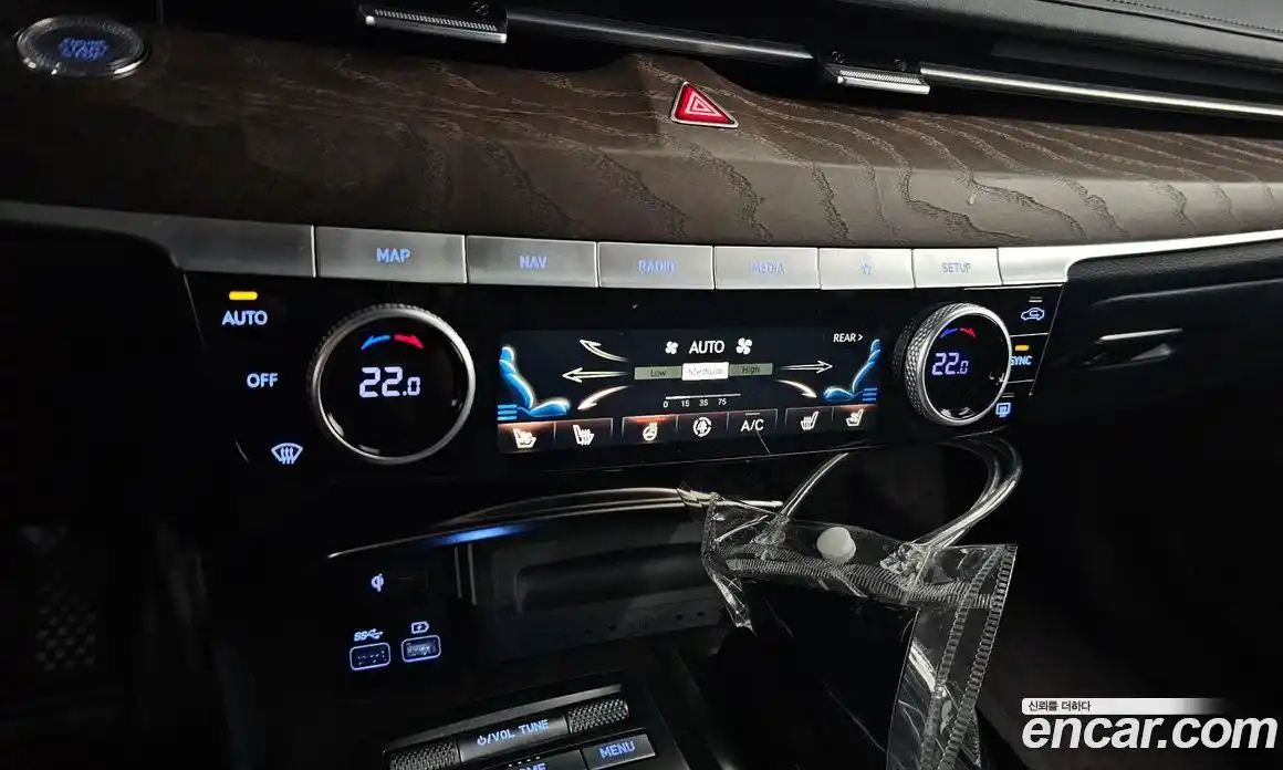 Genesis G80 2023 2.5 Автомат в Москве № 316611, фото 17