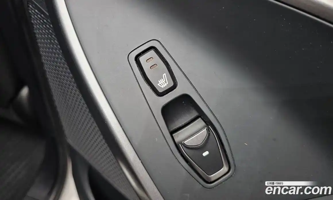 Hyundai Santa Fe 2013 2.0 Автомат в Москве № 320098, фото 15