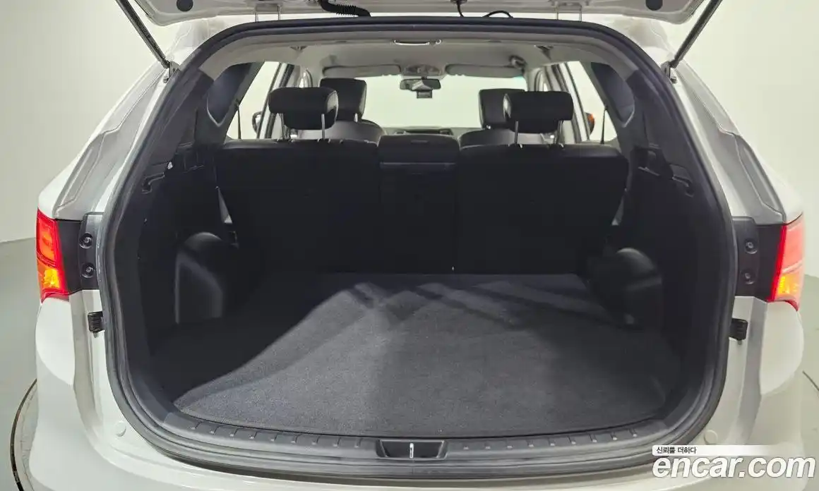 Hyundai Santa Fe 2013 2.0 Автомат в Москве № 320098, фото 16