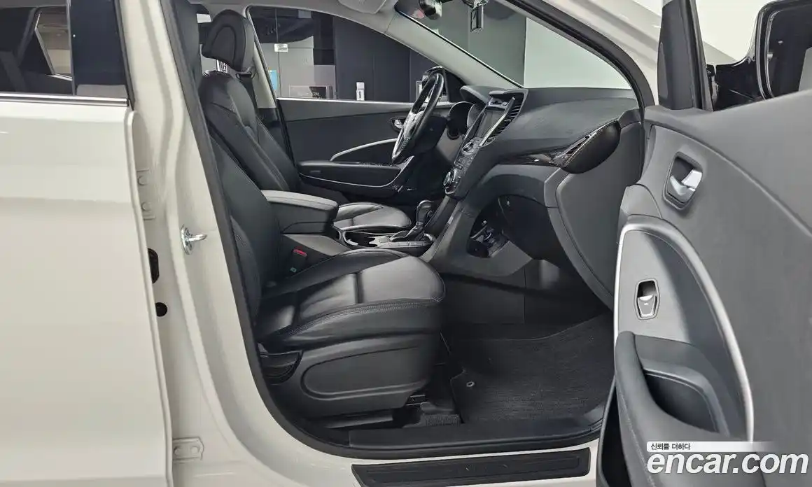 Hyundai Santa Fe 2013 2.0 Автомат в Москве № 320098, фото 20