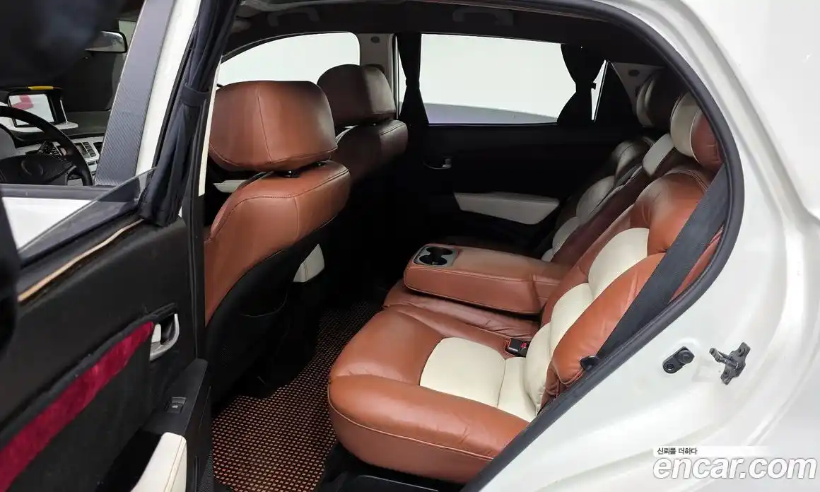 SsangYong Korando 2012 2.0 Механическая в Москве № 32526, фото 20