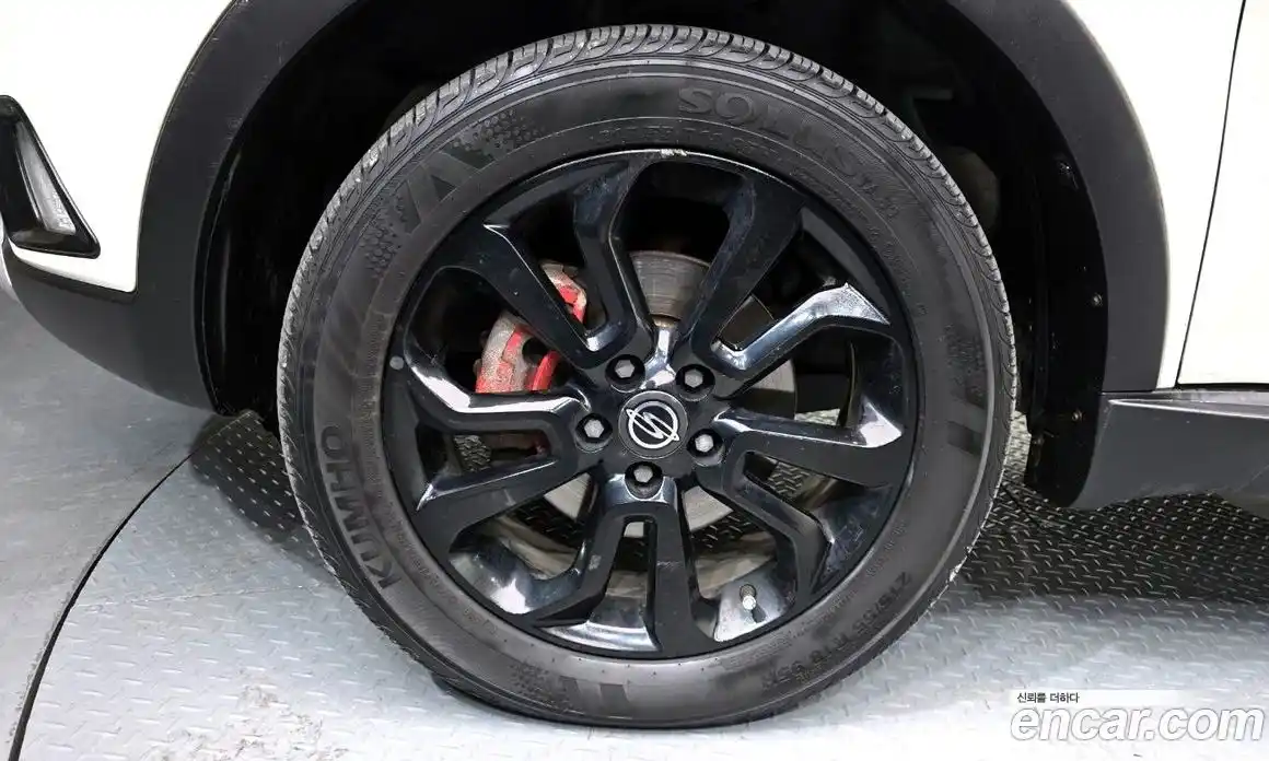 SsangYong Korando 2012 2.0 Механическая в Москве № 32526, фото 5