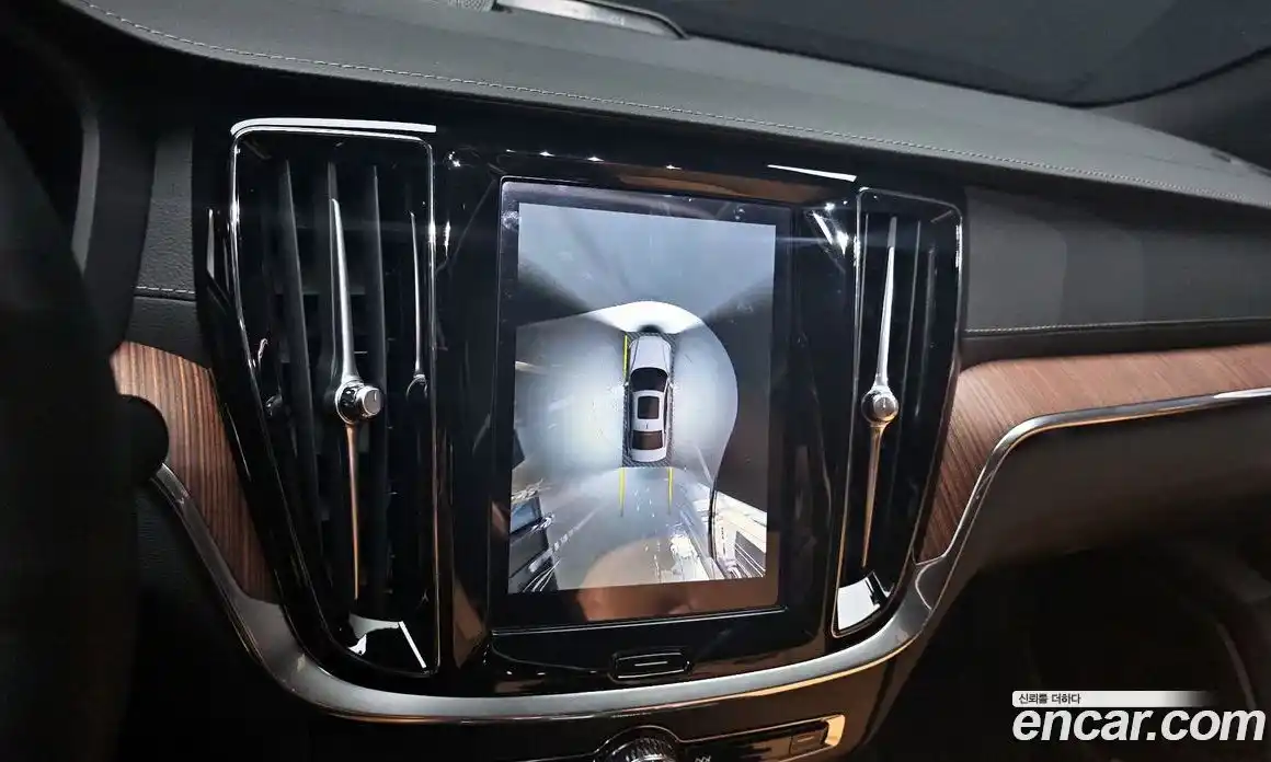 Volvo S60 2024 2.0 Автомат в Москве № 326027, фото 14