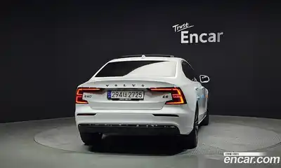 Volvo S60 2024 2.0 Автомат в Москве № 326027, миниатюра 2