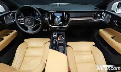 Volvo S60 2024 2.0 Автомат в Москве № 326027, миниатюра 4