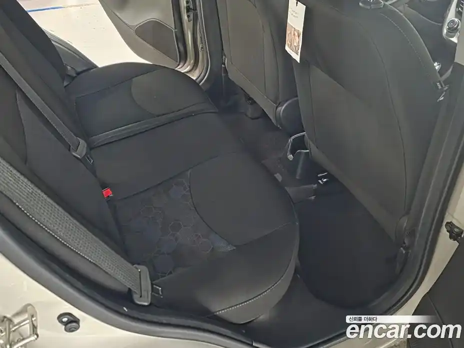 Chevrolet Spark 2018 1.0 Автомат в Москве № 327938, фото 11