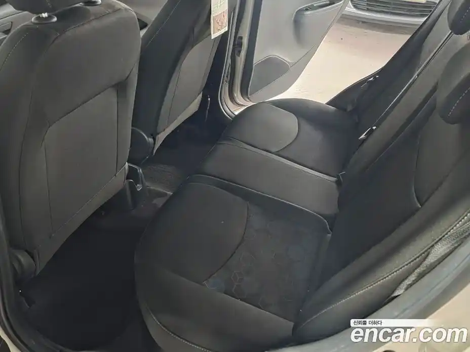 Chevrolet Spark 2018 1.0 Автомат в Москве № 327938, фото 12