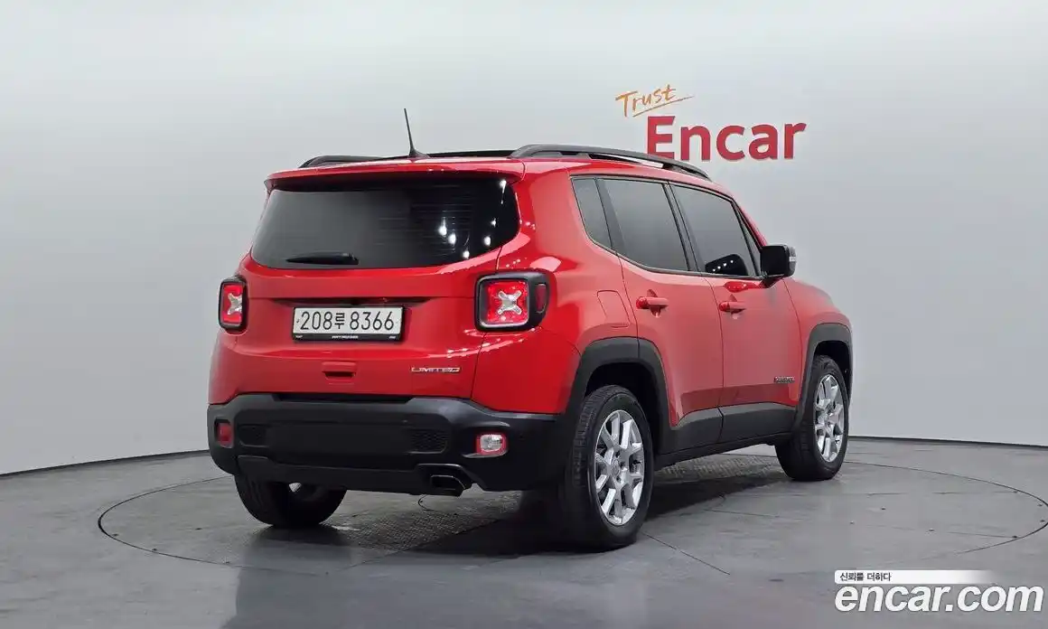Jeep Renegade 2019 2.4 Автомат в Москве № 330137, фото 8