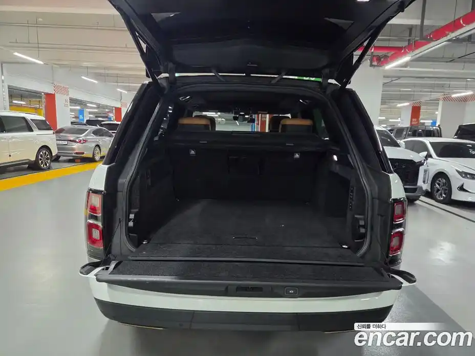 Land Rover Range-Rover 2018 4.4 Автомат в Москве № 333893, фото 13