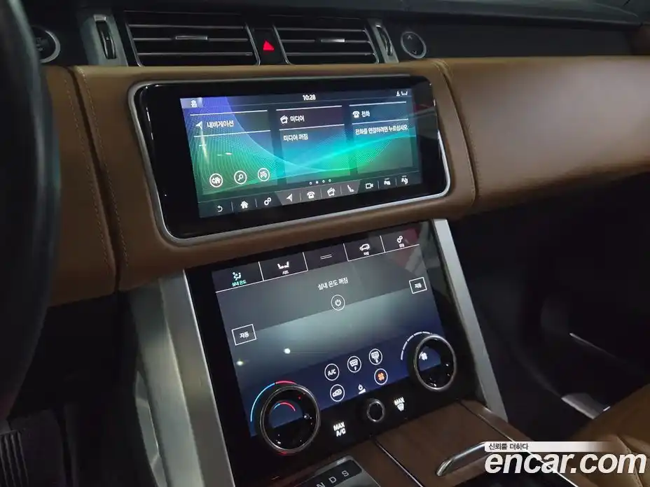 Land Rover Range-Rover 2018 4.4 Автомат в Москве № 333893, фото 14