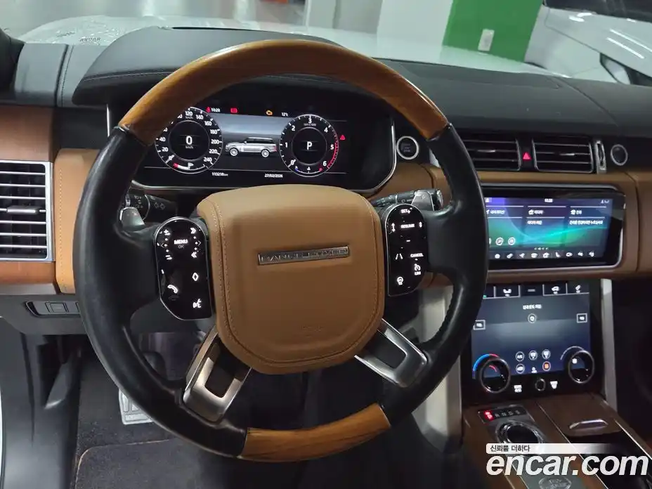 Land Rover Range-Rover 2018 4.4 Автомат в Москве № 333893, фото 17