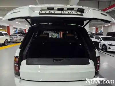 Land Rover Range-Rover 2018 4.4 Автомат в Москве № 333893, миниатюра 4