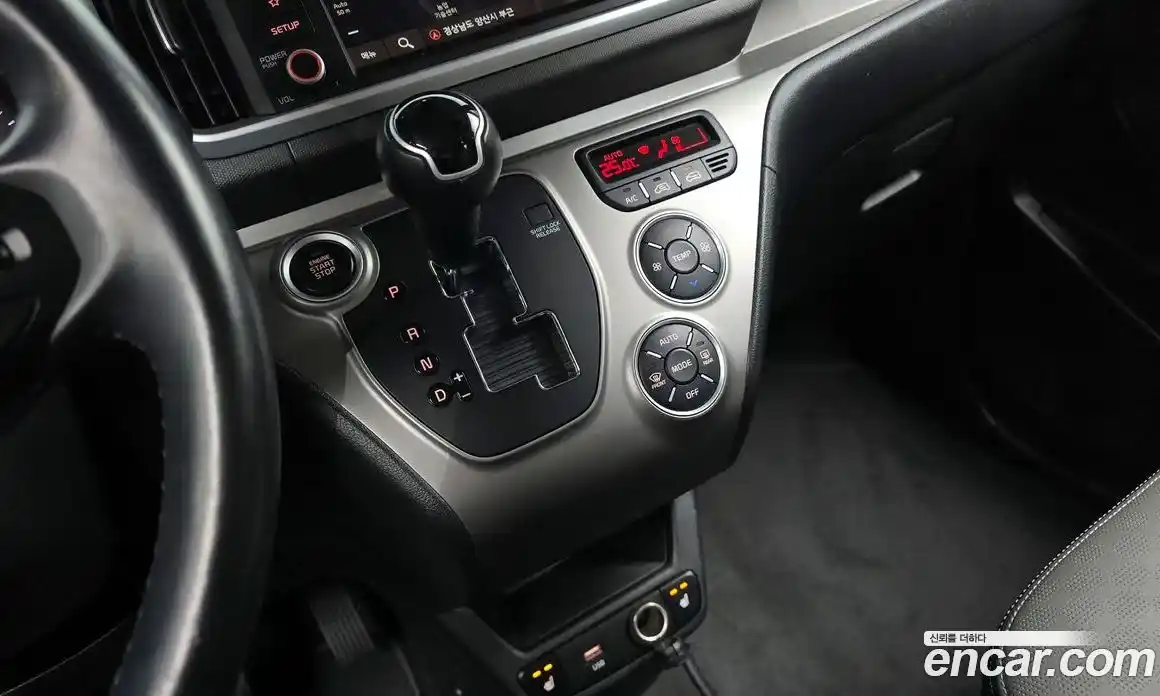 Kia Ray 2022 1.0 Автомат в Москве № 337908, фото 3