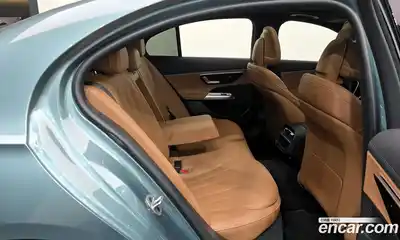 Mercedes-Benz E-Class 2025 2.0 Автомат в Москве № 338003, миниатюра 4